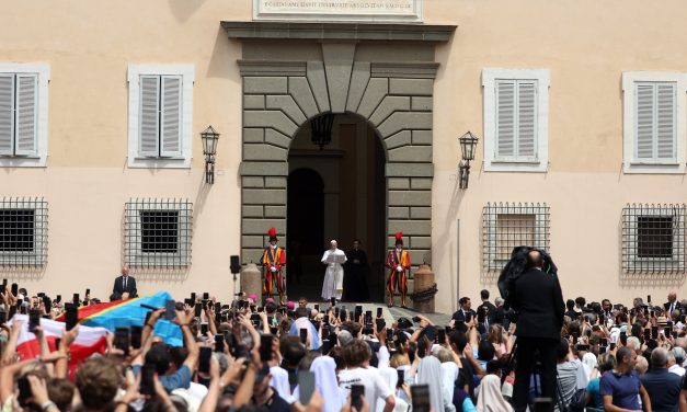 El Papa como líder moral
